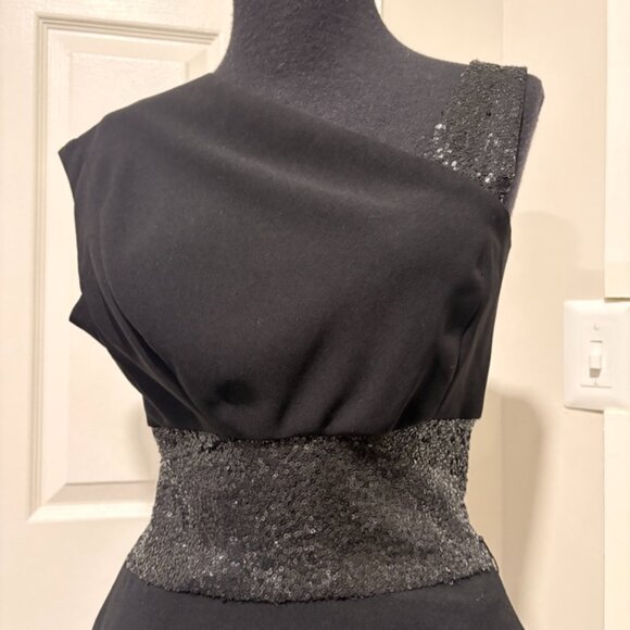 Narcisco Rodriguez Black Gown with Sequin Waist and detailing, Size 4 - Picture 2 of 9
